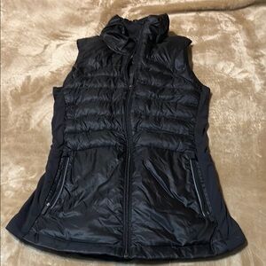 Lululemon Women's Black Puffer Vest